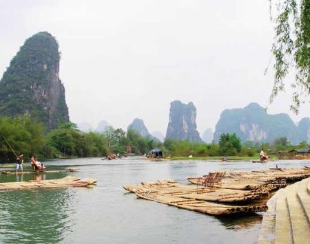 遇龙河竹筏漂流