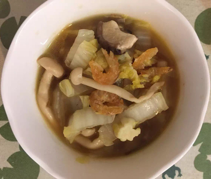 2蘑菇白菜汤