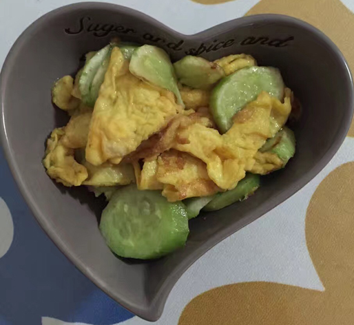3黄瓜炒鸡蛋